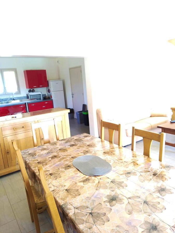 Maison Accueillante A Nant Avec Piscine Partagee Екстер'єр фото
